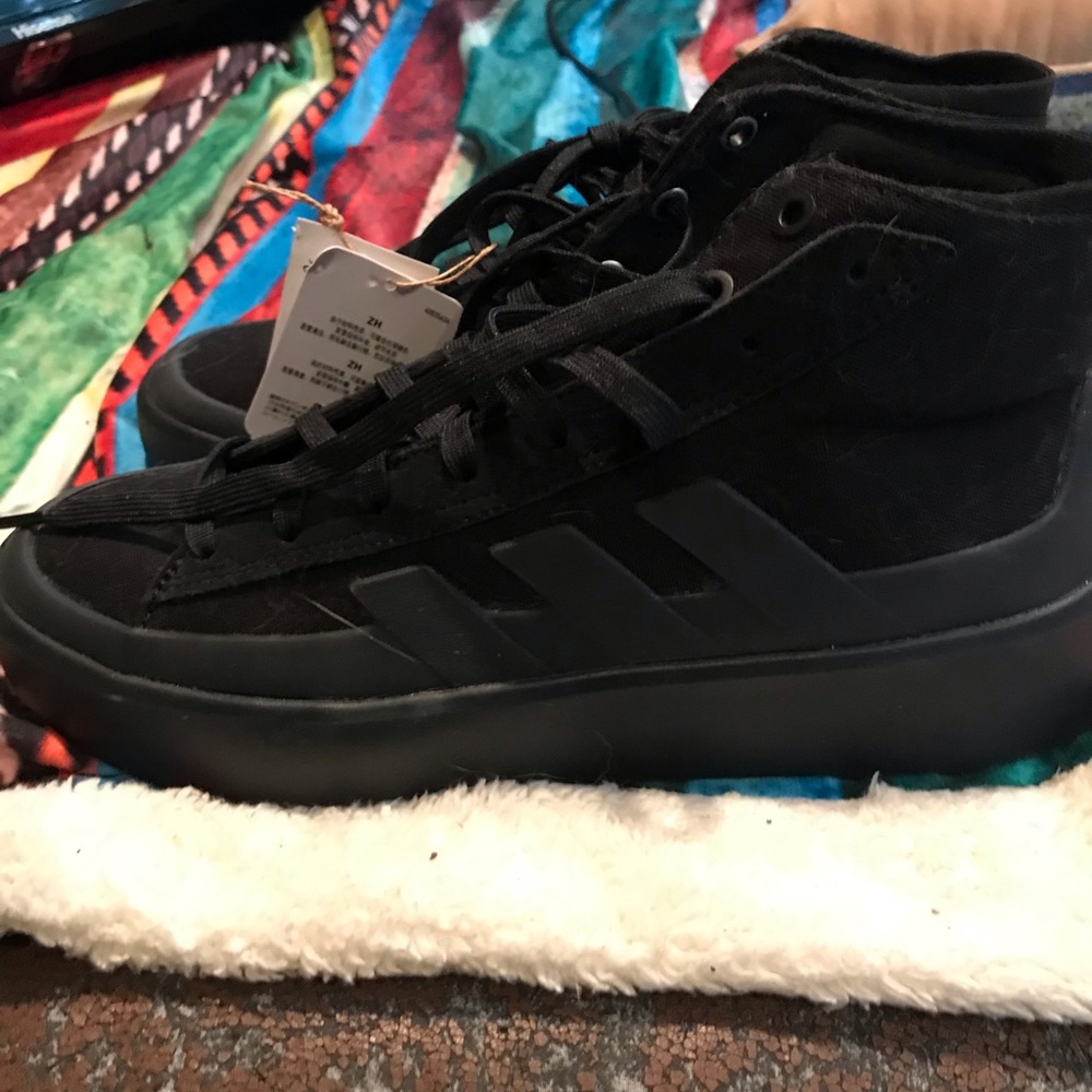 Adidas znsored Hi size 9 mens